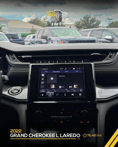 2022 Jeep Grand Cherokee L Laredo 4x2