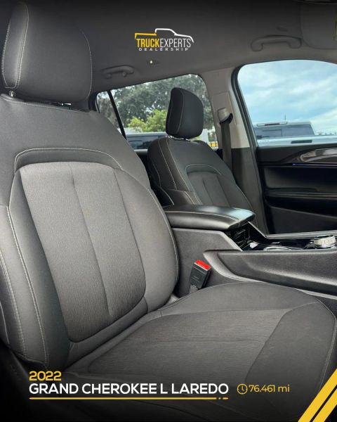 2022 Jeep Grand Cherokee L Laredo 4x2