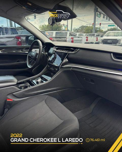 2022 Jeep Grand Cherokee L Laredo 4x2