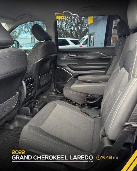 2022 Jeep Grand Cherokee L Laredo 4x2