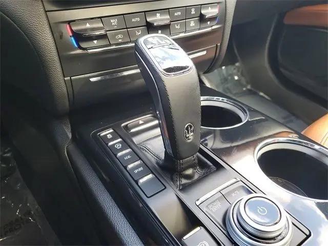 2022 Maserati Ghibli Modena