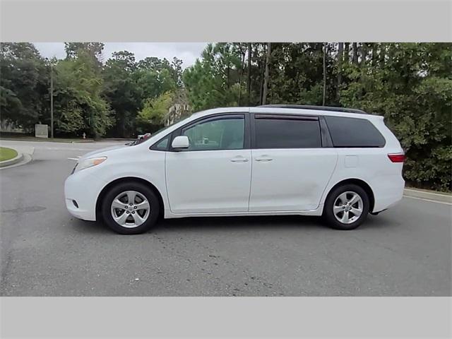 2017 Toyota Sienna L