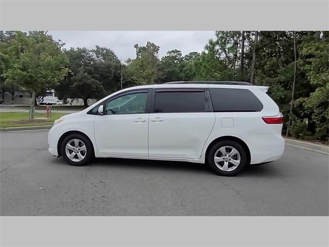 2017 Toyota Sienna L