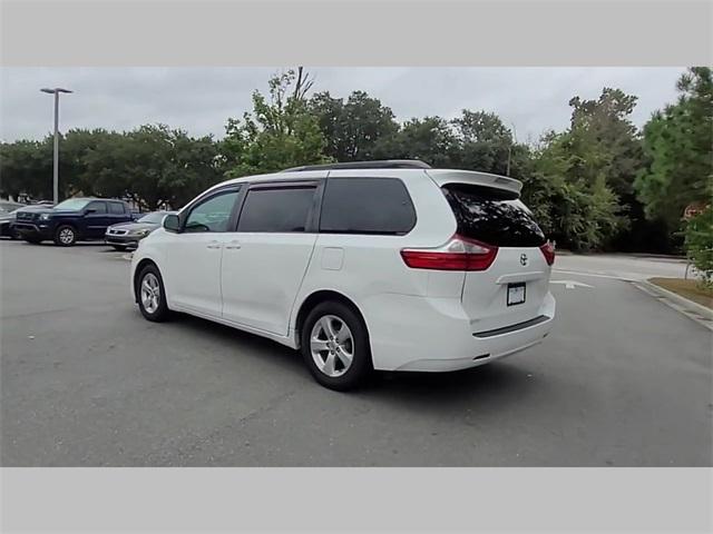 2017 Toyota Sienna L