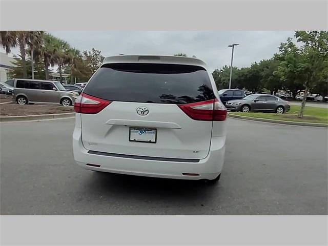 2017 Toyota Sienna L