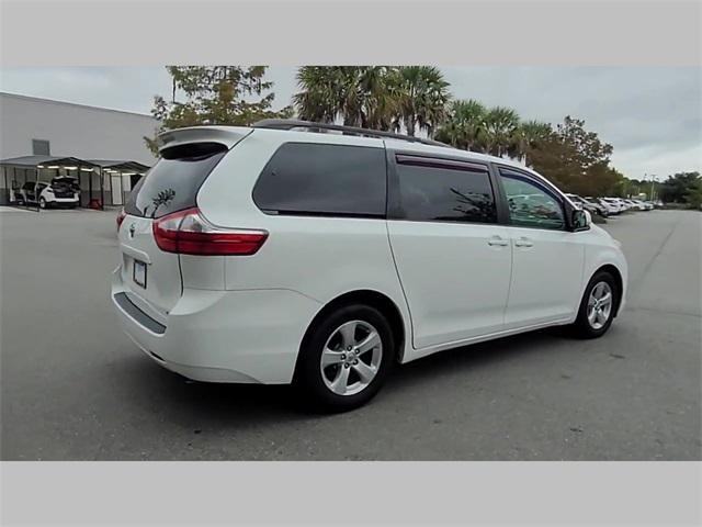 2017 Toyota Sienna L