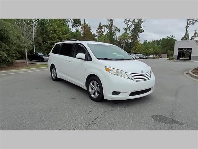 2017 Toyota Sienna L