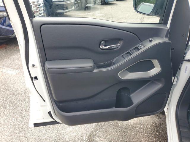2026 Nissan Frontier Crew Cab SV 4x2