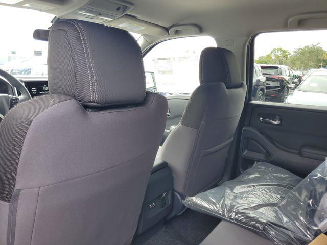 2026 Nissan Frontier Crew Cab SV 4x2
