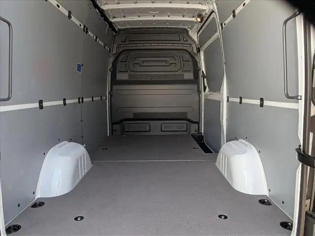 2026 Mercedes-Benz Sprinter 2500 Standard Roof 4-Cyl Diesel HO