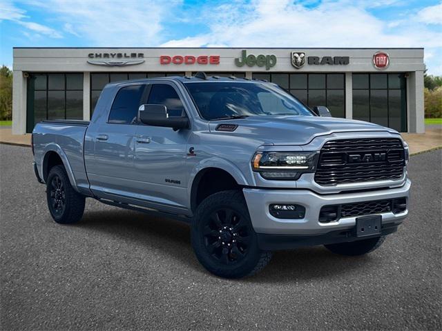 2021 RAM 3500 Limited Mega Cab 4x4 64 Box 2021 RAM 3500 Limited Mega Cab 4x4 64 Box