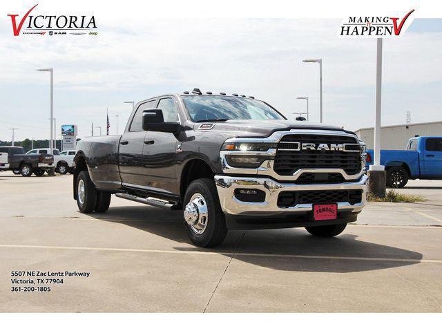 2026 RAM Ram 3500 RAM 3500 TRADESMAN CREW CAB 4X4 8 BOX