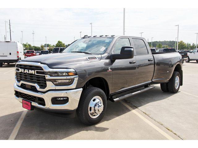 2026 RAM Ram 3500 RAM 3500 TRADESMAN CREW CAB 4X4 8 BOX