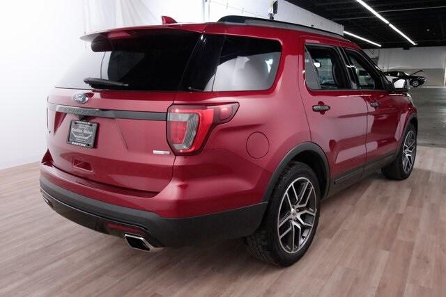 2016 Ford Explorer Sport