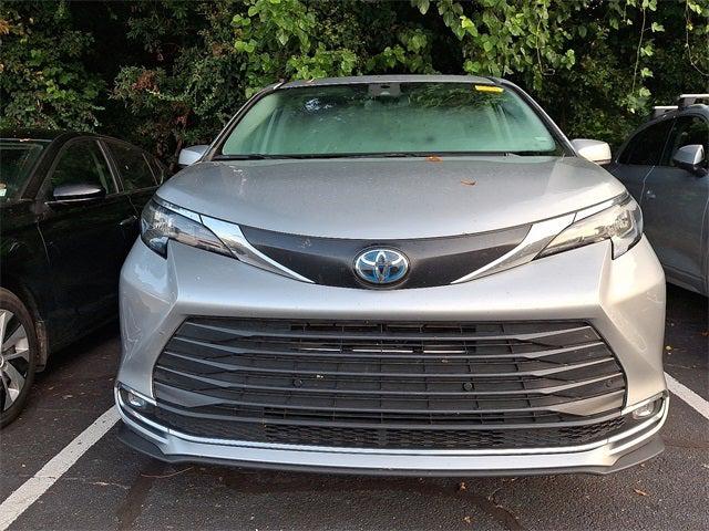 2024 Toyota Sienna XLE