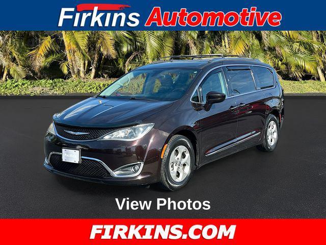 2017 Chrysler Pacifica Touring-L Plus