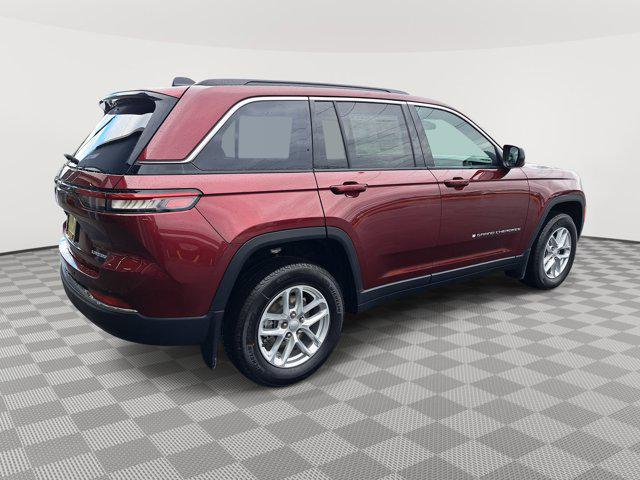 2025 Jeep Grand Cherokee Laredo X 4x4