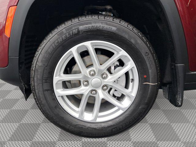 2025 Jeep Grand Cherokee Laredo X 4x4
