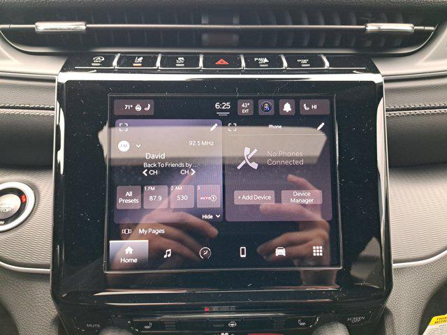 2025 Jeep Grand Cherokee Laredo X 4x4