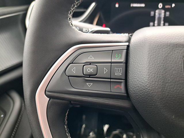 2025 Jeep Grand Cherokee Laredo X 4x4