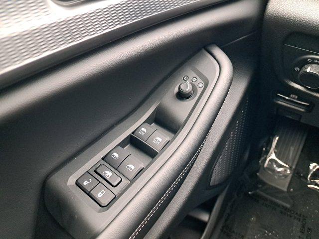 2025 Jeep Grand Cherokee Laredo X 4x4