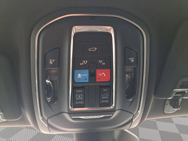 2025 Jeep Grand Cherokee Laredo X 4x4