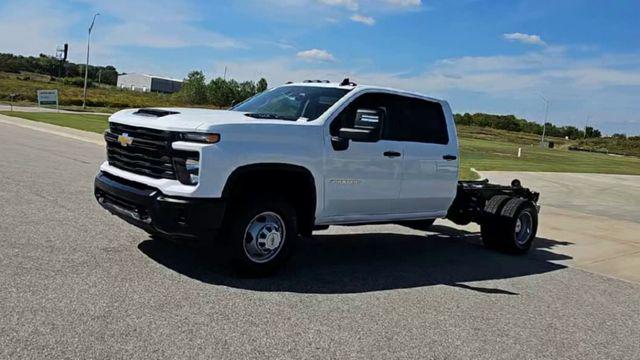 2026 Chevrolet Silverado 3500HD Chassis Work Truck