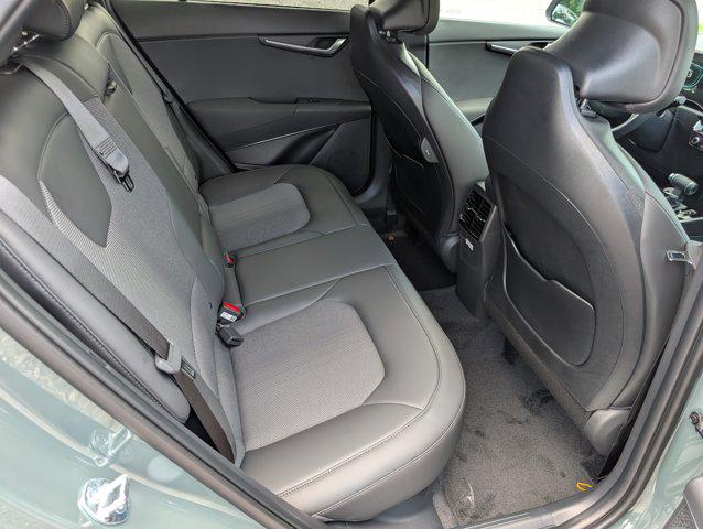 2025 Kia Niro EX