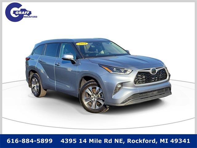 2021 Toyota Highlander XLE for sale in Rockford, MI