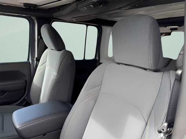 2025 Jeep Wrangler 4-Door Summit 4x4