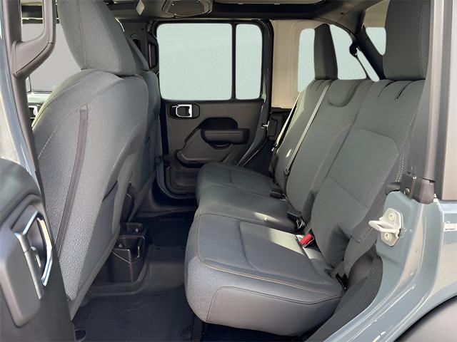2025 Jeep Wrangler 4-Door Summit 4x4