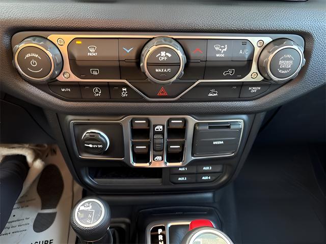 2025 Jeep Wrangler 4-Door Summit 4x4
