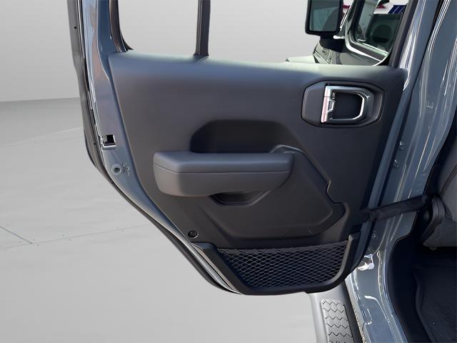 2025 Jeep Wrangler 4-Door Summit 4x4