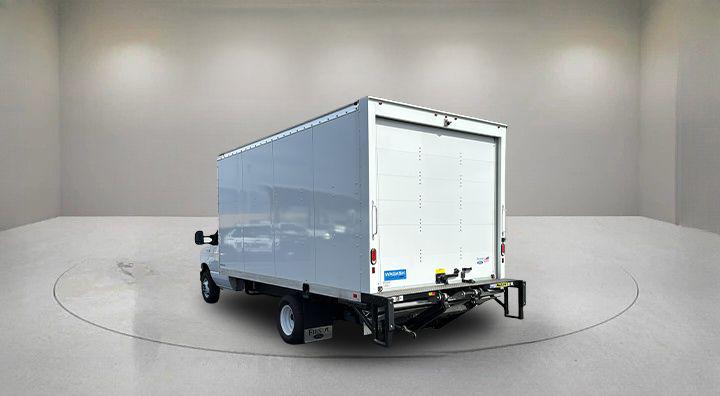 2026 Ford E-450 Cutaway Base