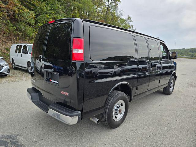 2025 GMC Savana Passenger RWD 2500 Regular Wheelbase LT