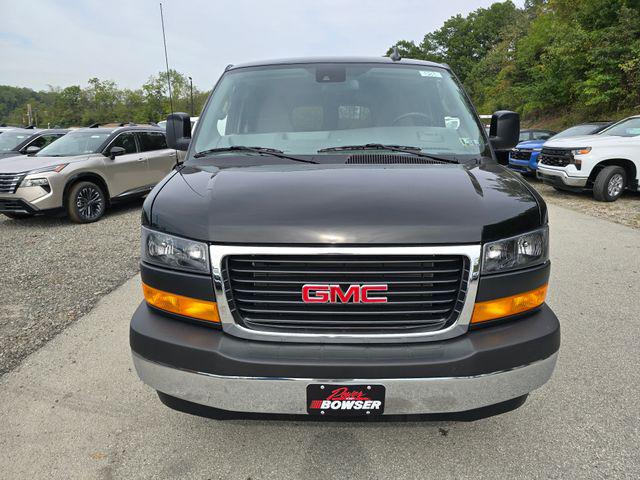 2025 GMC Savana Passenger RWD 2500 Regular Wheelbase LT