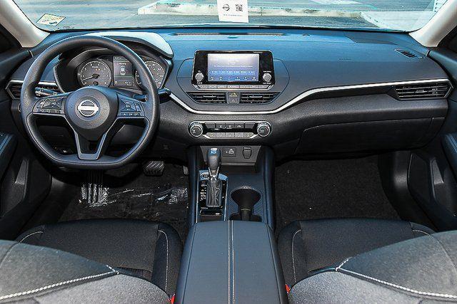 2025 Nissan Altima S FWD