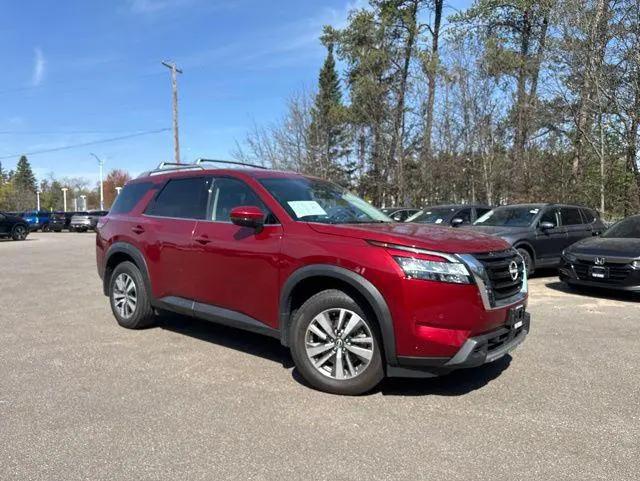 2024 Nissan Pathfinder SL 4WD for sale in Stevens Point, WI