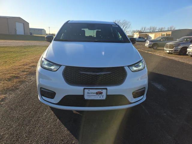 2026 Chrysler Pacifica PACIFICA SELECT AWD