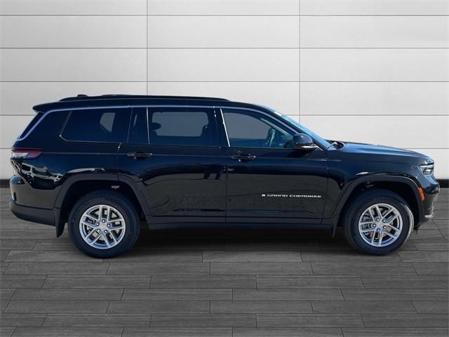 2025 Jeep Grand Cherokee GRAND CHEROKEE L LAREDO X 4X4