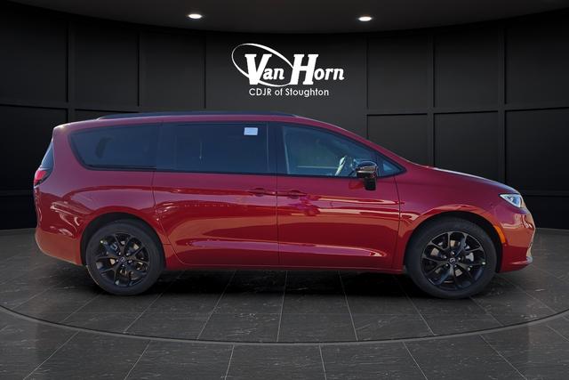 2026 Chrysler Pacifica PACIFICA LIMITED AWD