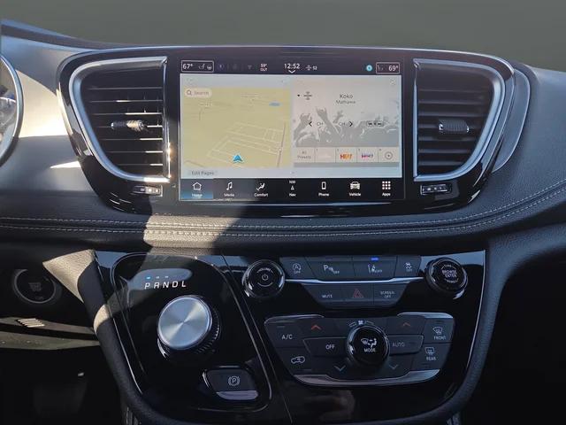 2026 Chrysler Pacifica Limited AWD