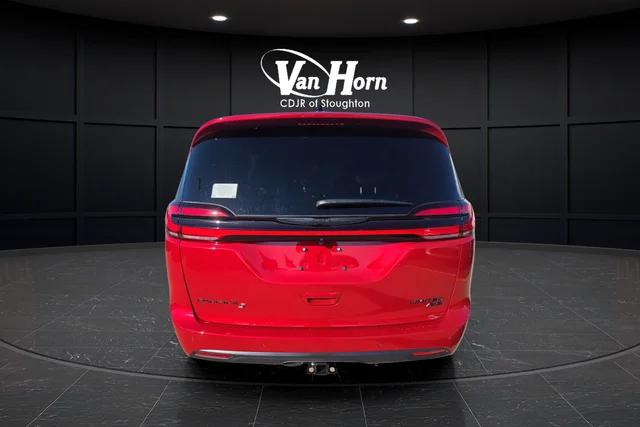 2026 Chrysler Pacifica Limited AWD