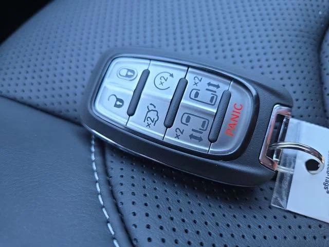 2026 Chrysler Pacifica Limited AWD