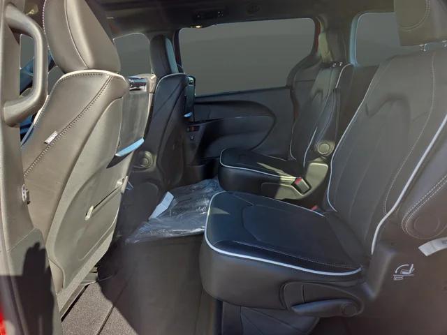 2026 Chrysler Pacifica Limited AWD
