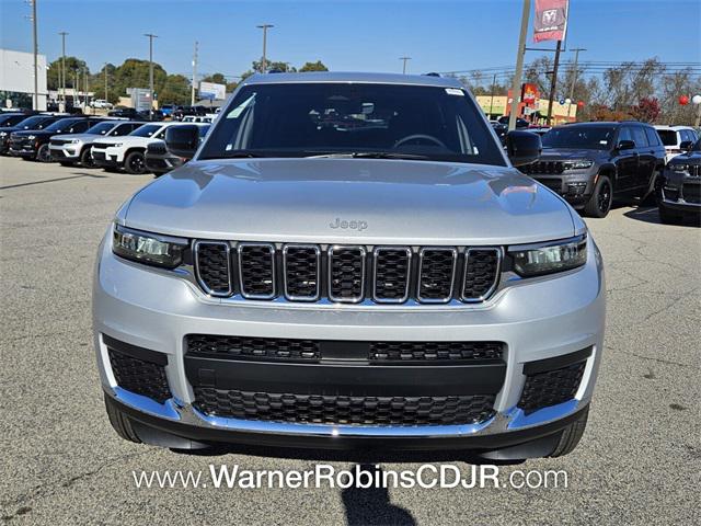 2025 Jeep Grand Cherokee GRAND CHEROKEE L LAREDO X 4X4