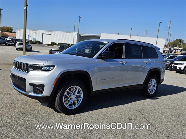2025 Jeep Grand Cherokee GRAND CHEROKEE L LAREDO X 4X4