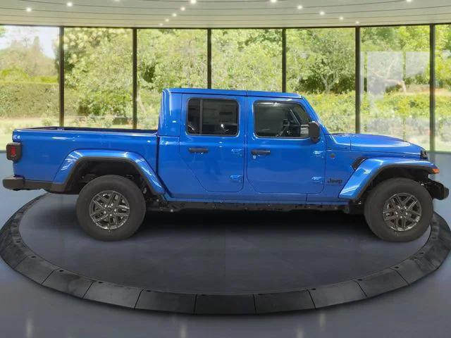 2026 Jeep Gladiator GLADIATOR SPORT S 4X4 2026 Jeep Gladiator GLADIATOR SPORT S 4X4