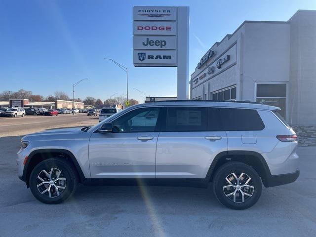2025 Jeep Grand Cherokee GRAND CHEROKEE L LIMITED 4X4
