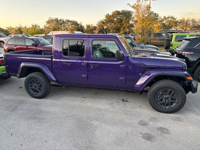 2026 Jeep Gladiator GLADIATOR SPORT S 4X4 2026 Jeep Gladiator GLADIATOR SPORT S 4X4